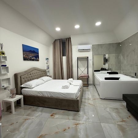 Caracciolo Suites 36 نابولي المظهر الخارجي الصورة