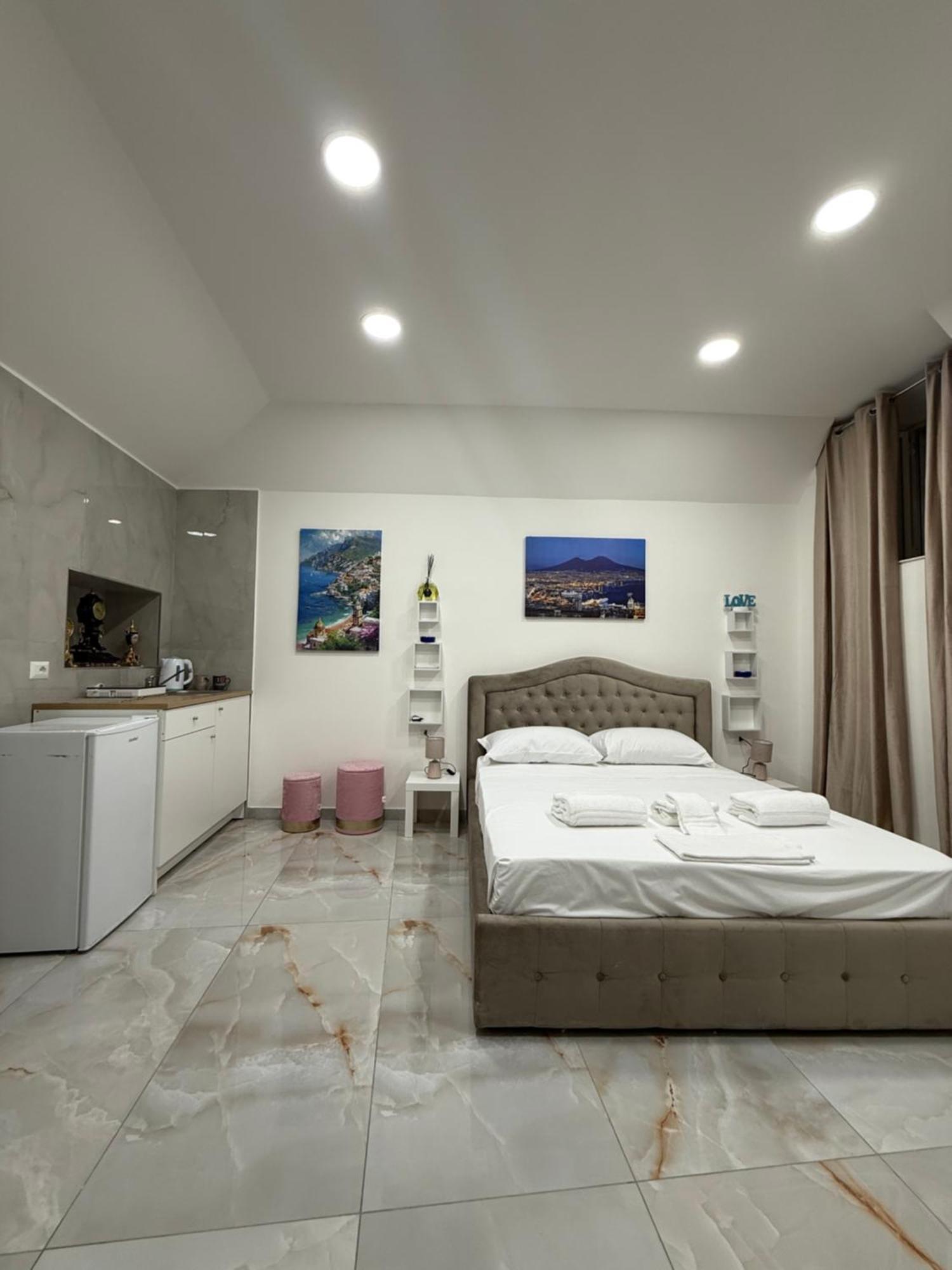 Caracciolo Suites 36 نابولي المظهر الخارجي الصورة